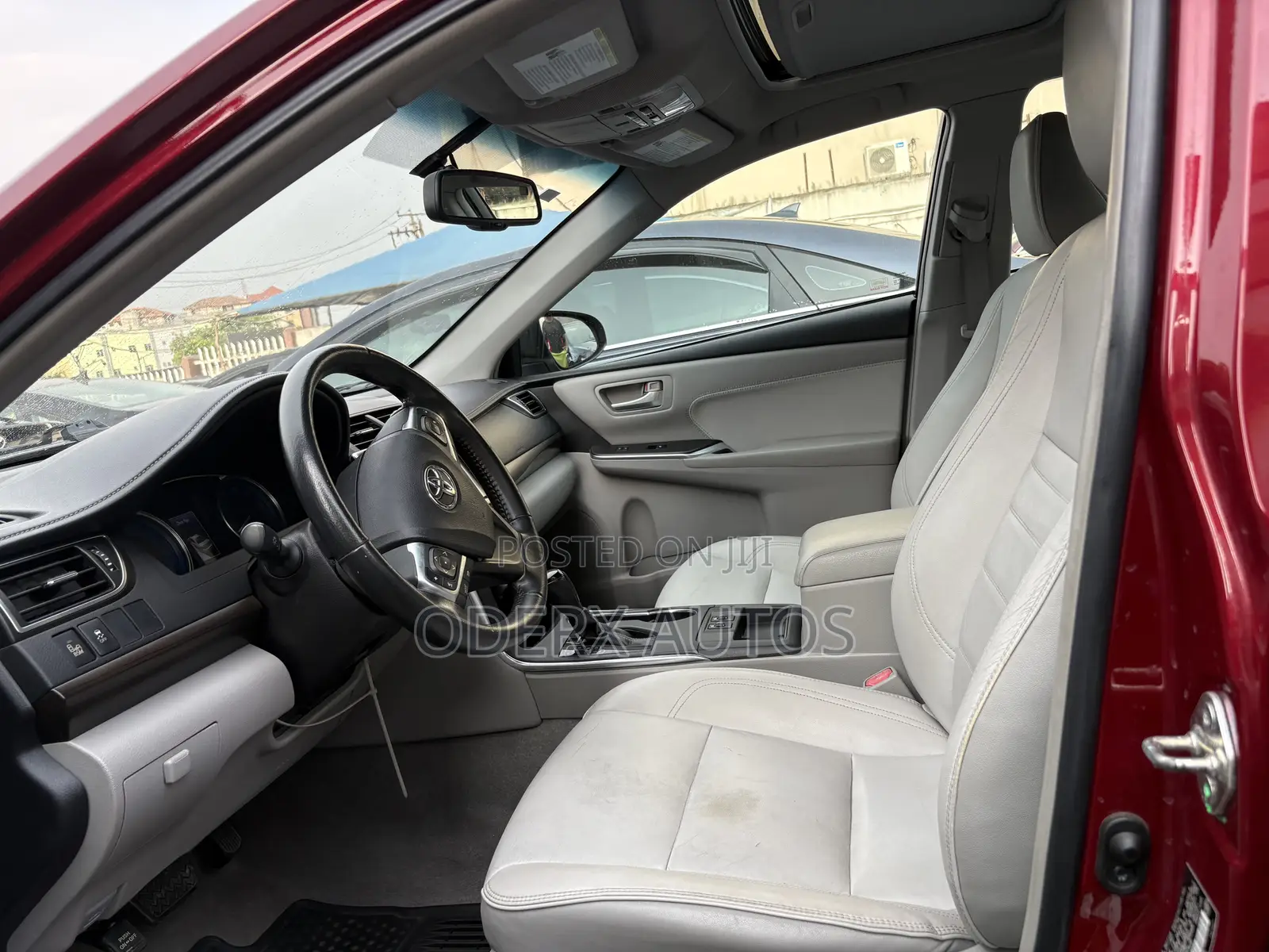 Toyota Camry XLE 4dr Sedan (2.5L 4cyl 6A) 2015 Burgundy