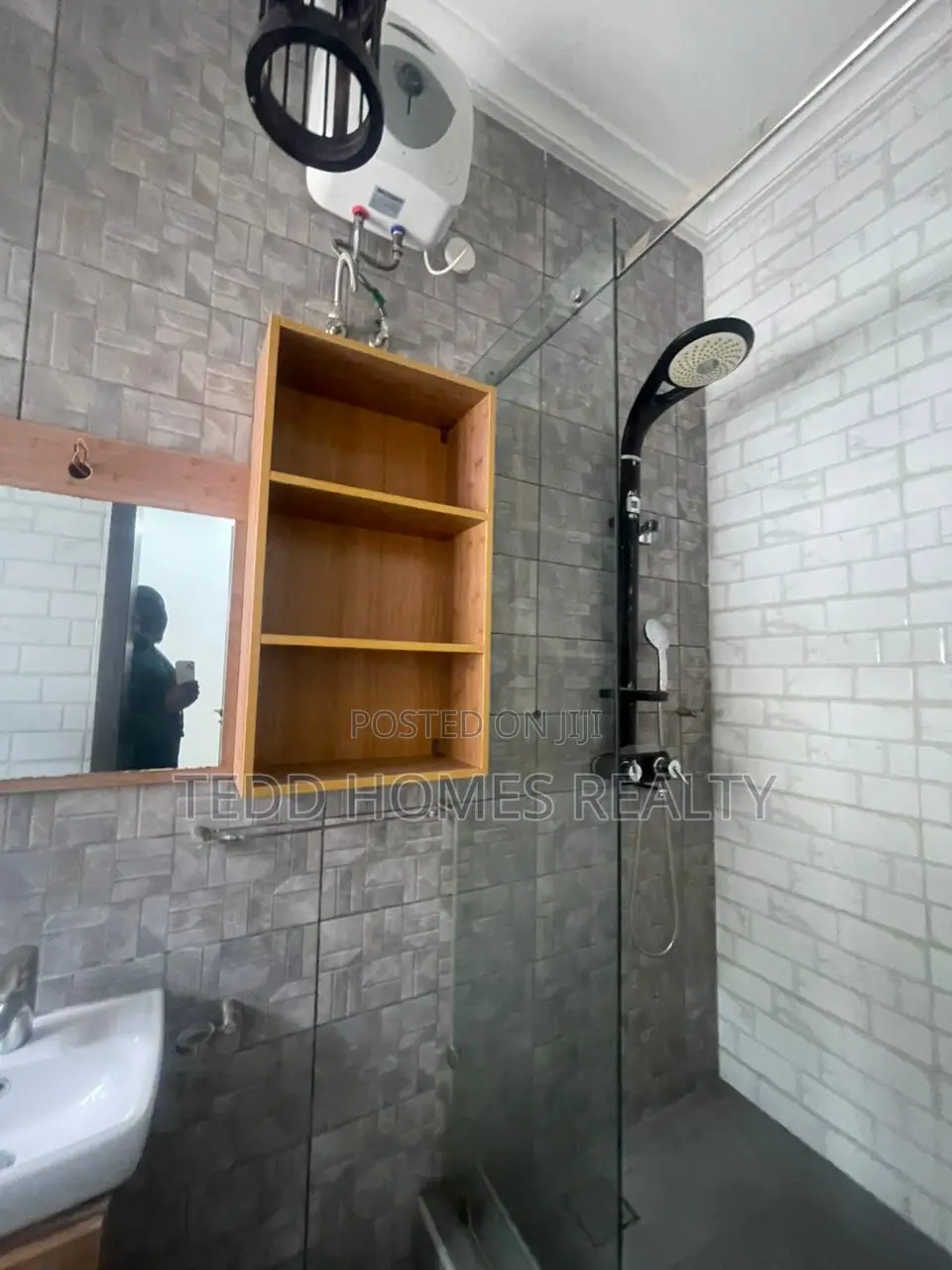 4bdrm Duplex in Lakeview Estate, Lekki Phase 2 for rent