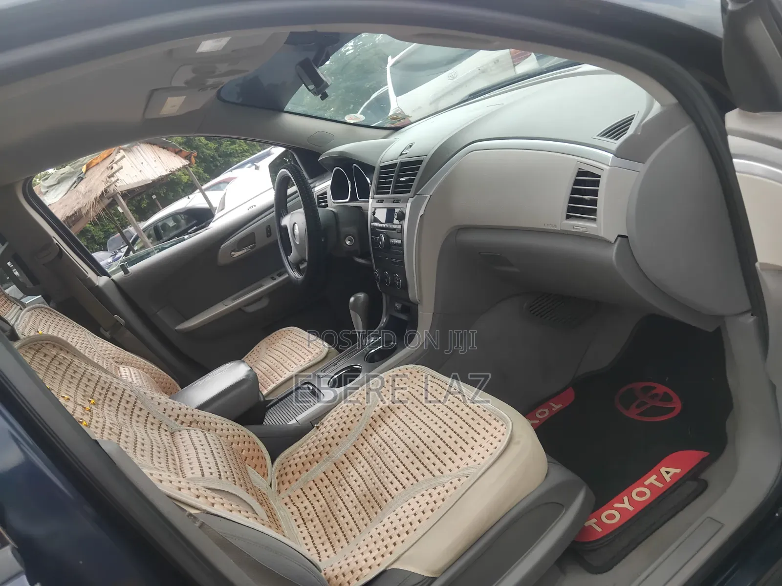 Chevrolet Traverse 2010 Black