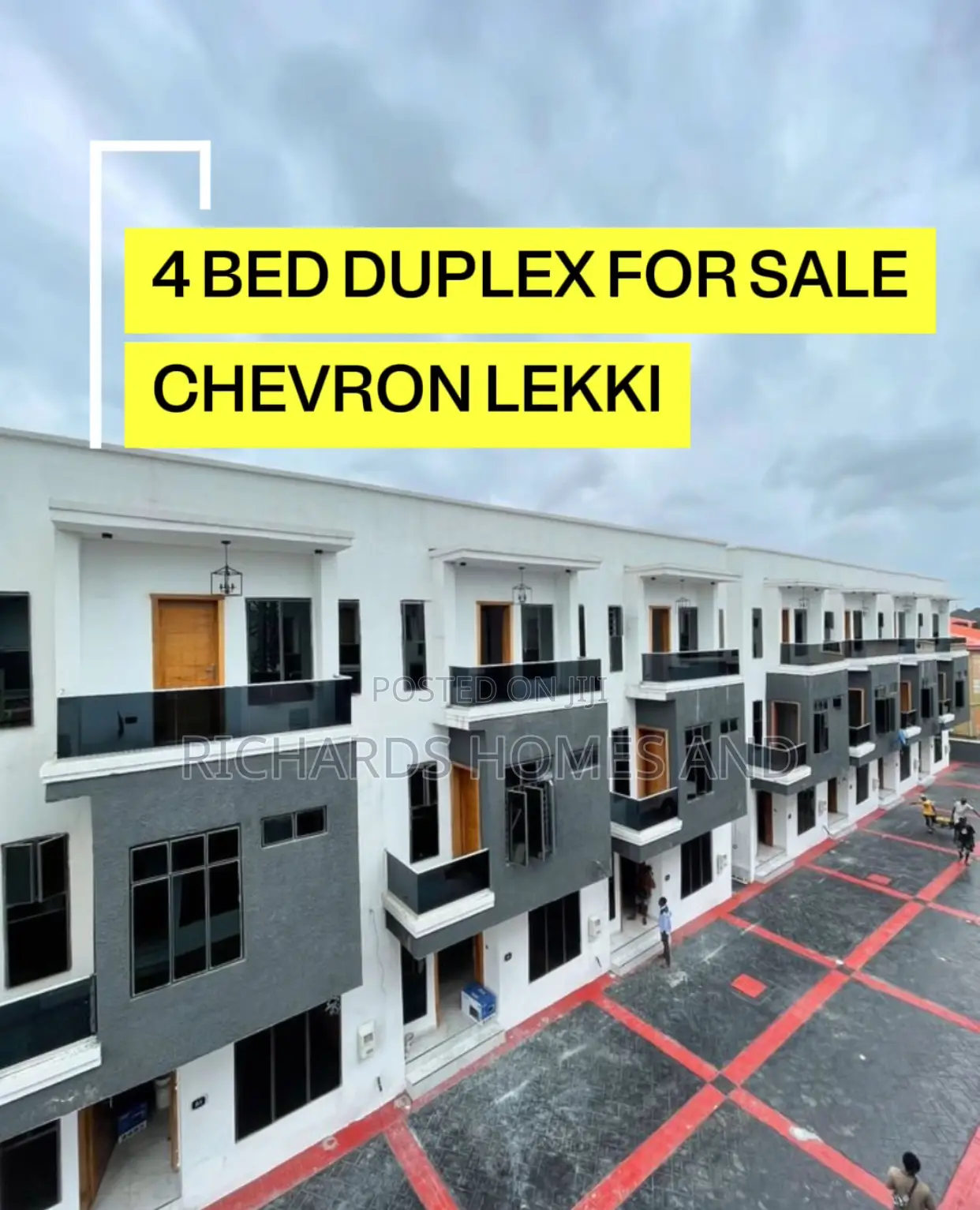 4bdrm Duplex in Chevron for sale