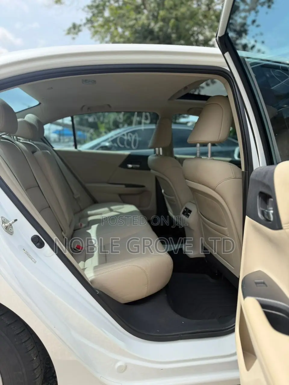 Honda Accord EX-L V-6 4dr Sedan w/Navigation (3.5L 6cyl 6A) 2014 White