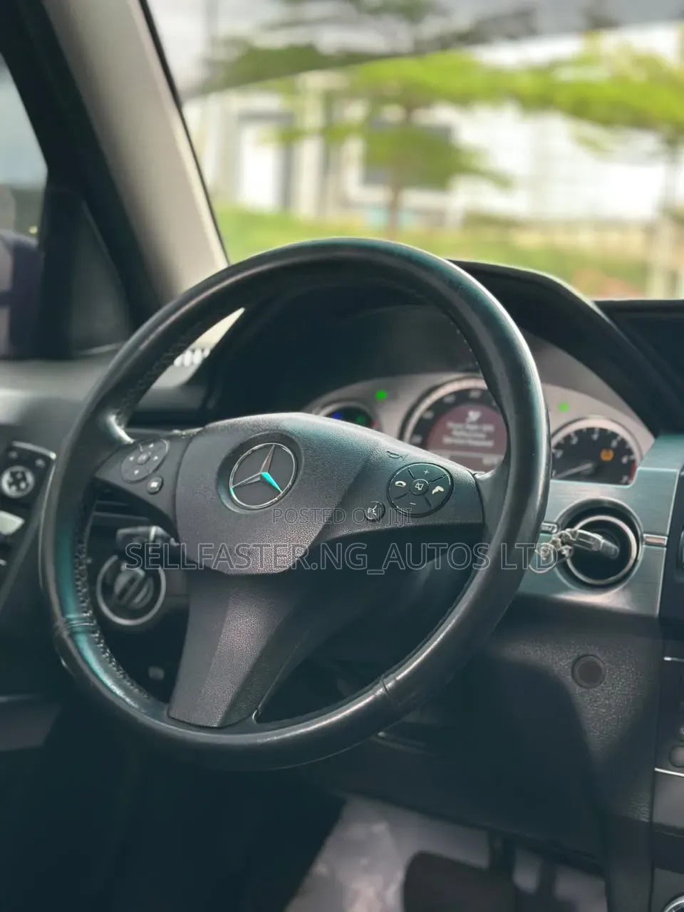 Mercedes-Benz GLK-Class 2011 Black