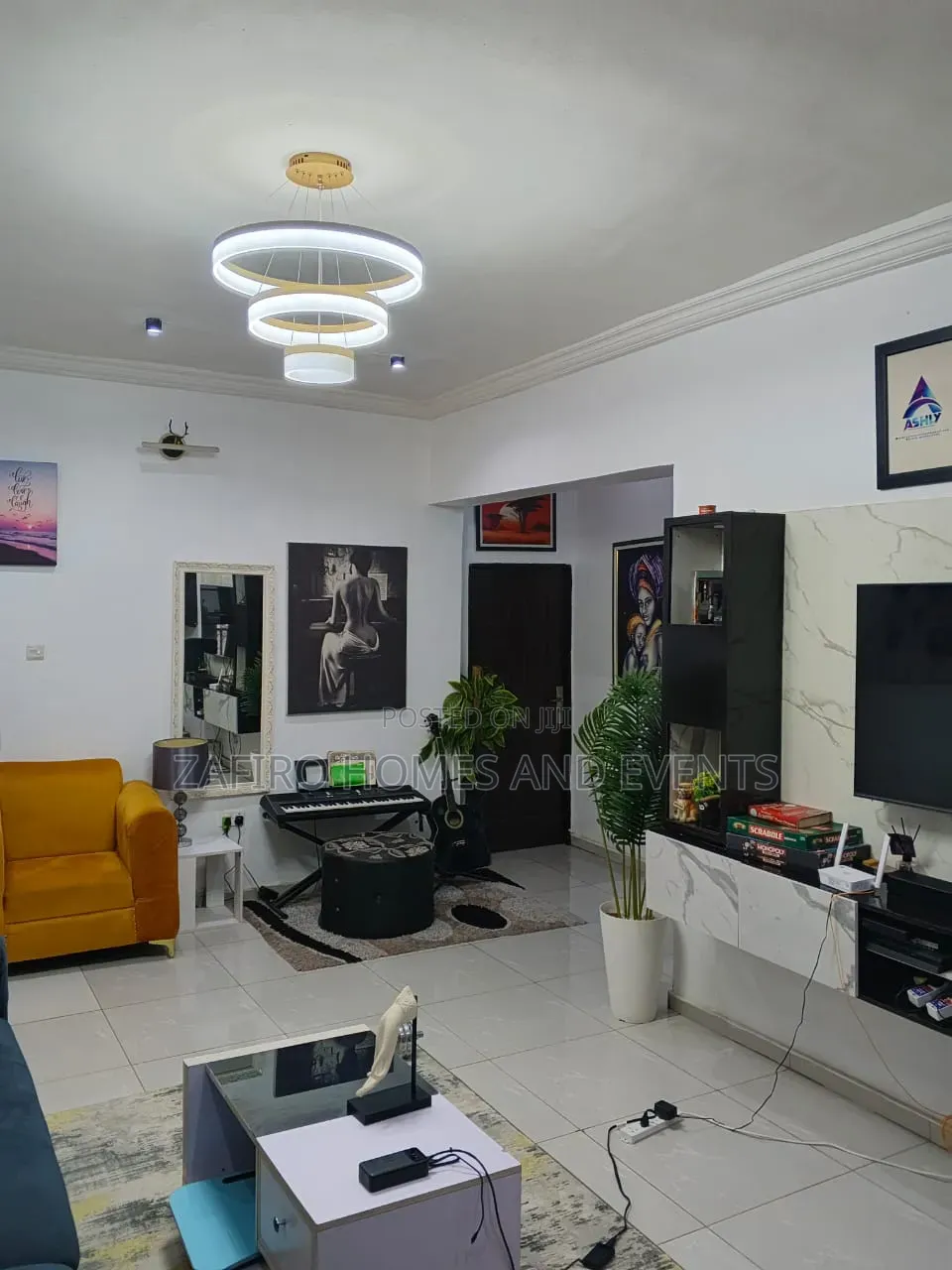 8bdrm Block of Flats in Olude Estate Oluyole, Apata for sale