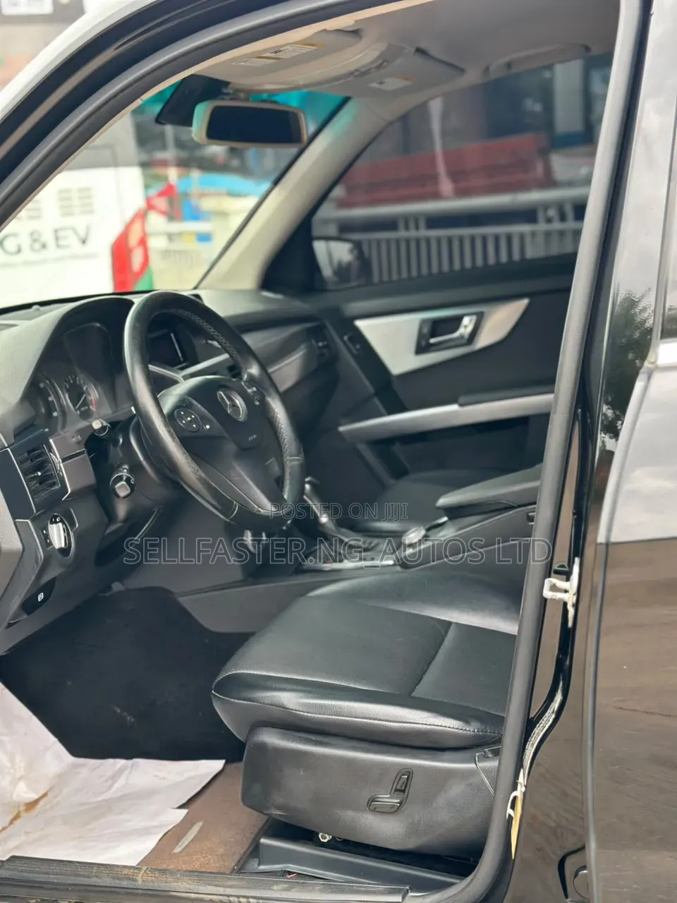 Mercedes-Benz GLK-Class 2011 Black