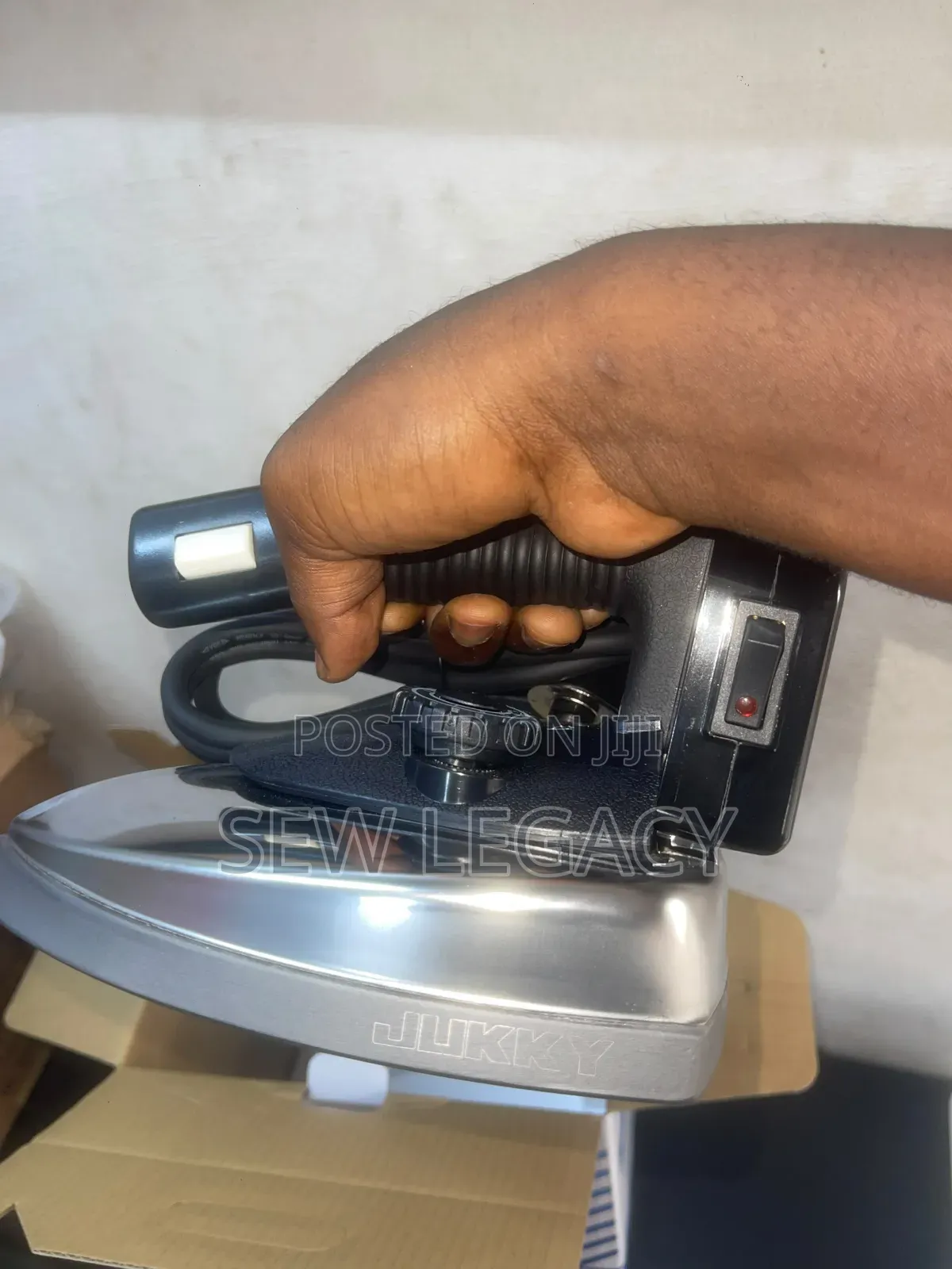 Jukky Electro Thermal Steam Iron