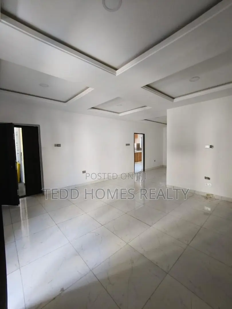 3bdrm Apartment in Ikate for rent