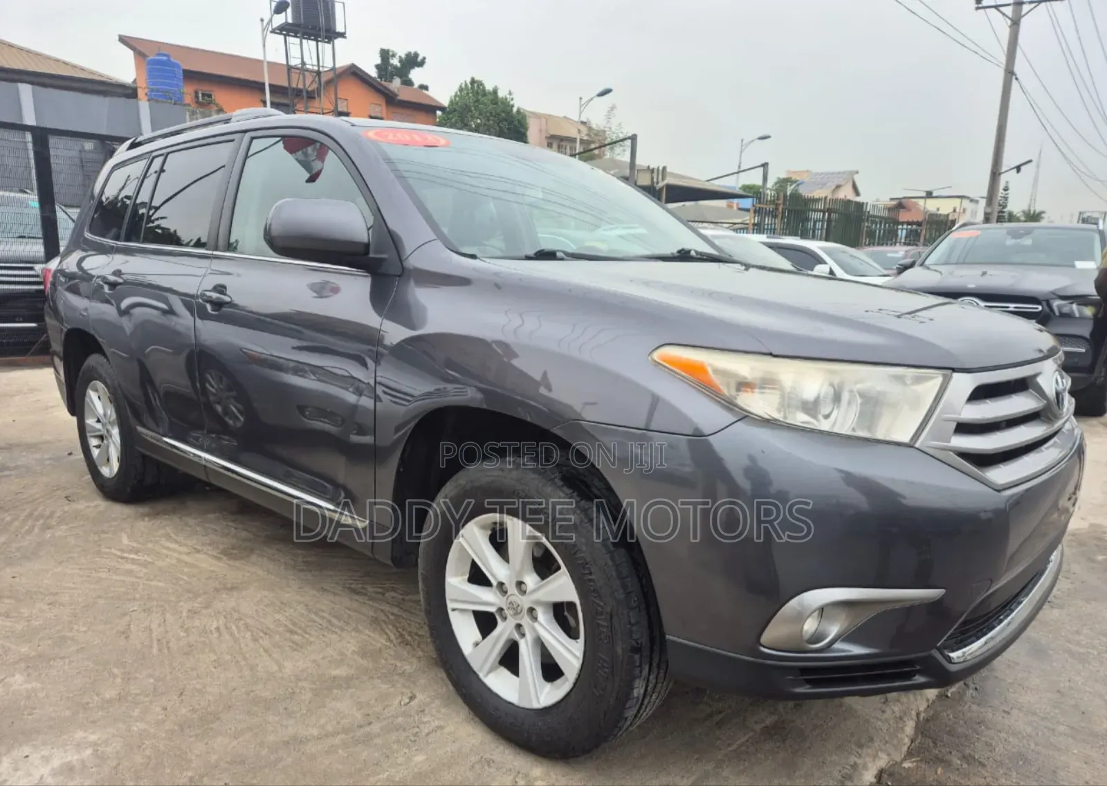 Toyota Highlander SE 3.5L 4WD 2013 Gray