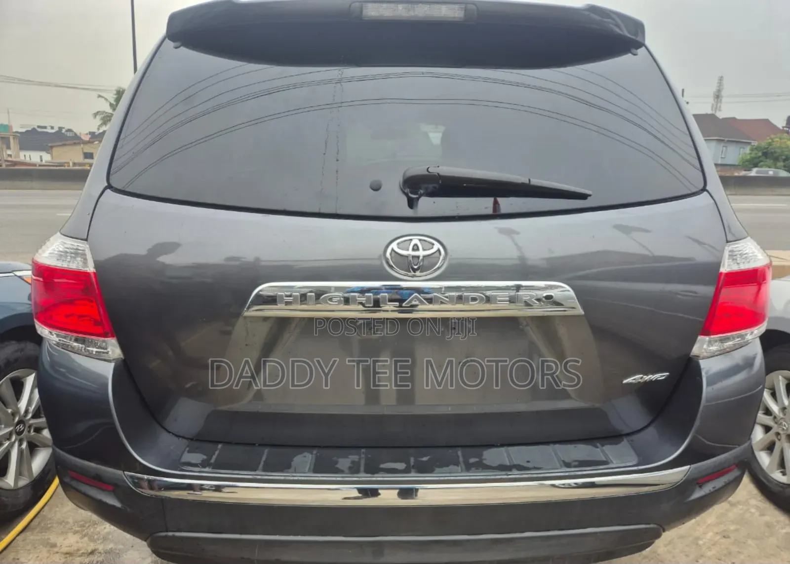 Toyota Highlander SE 3.5L 4WD 2013 Gray