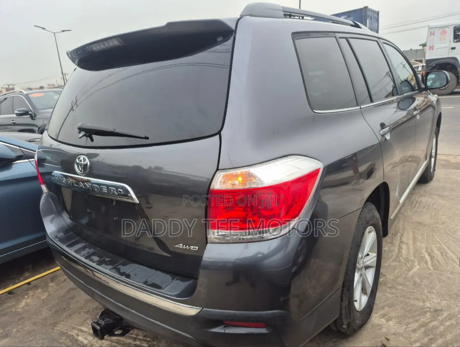 Toyota Highlander SE 3.5L 4WD 2013 Gray