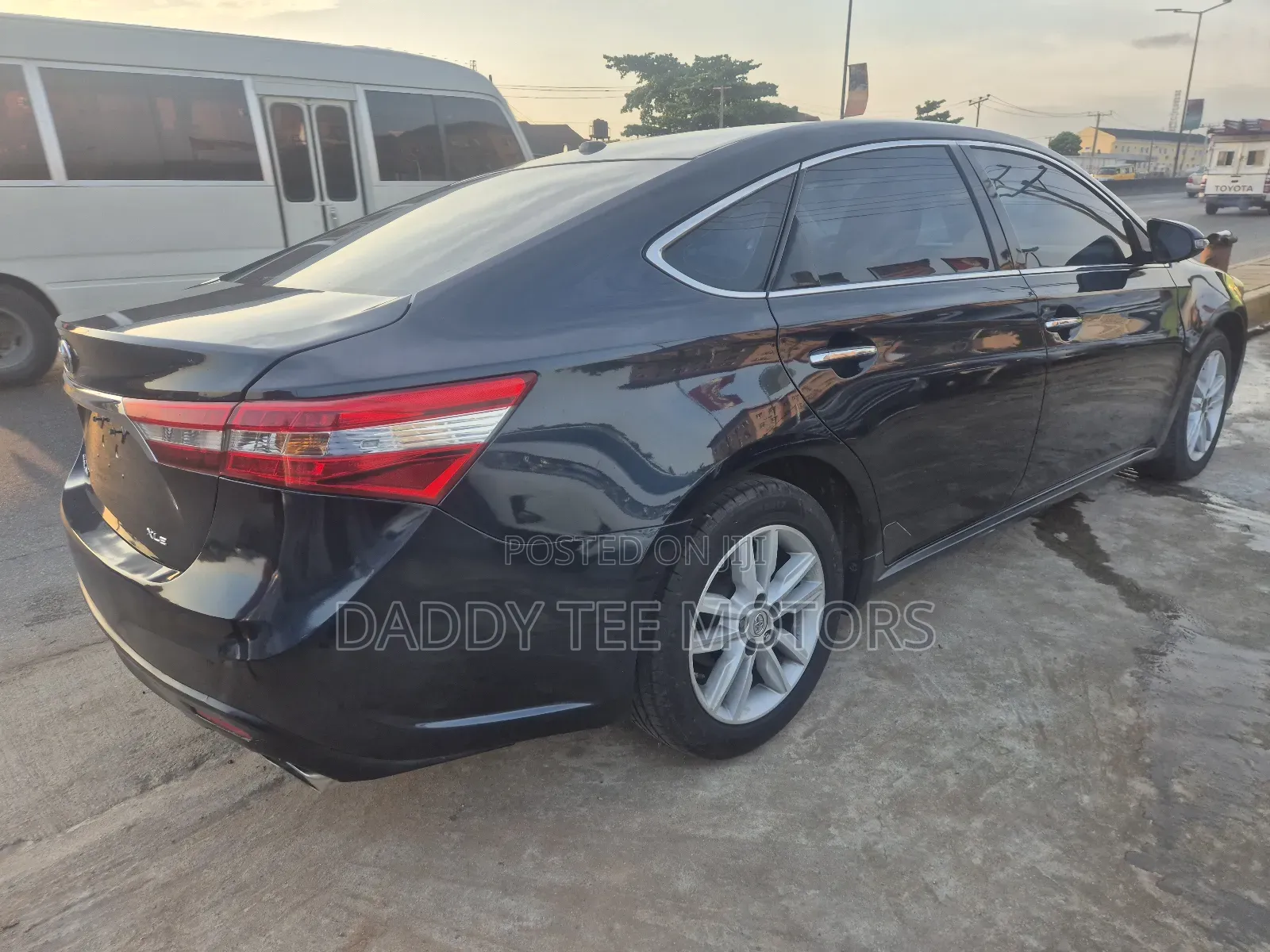 Toyota Avalon XLE Premium 4dr Sedan (3.5L 6cyl 6A) 2015 Black