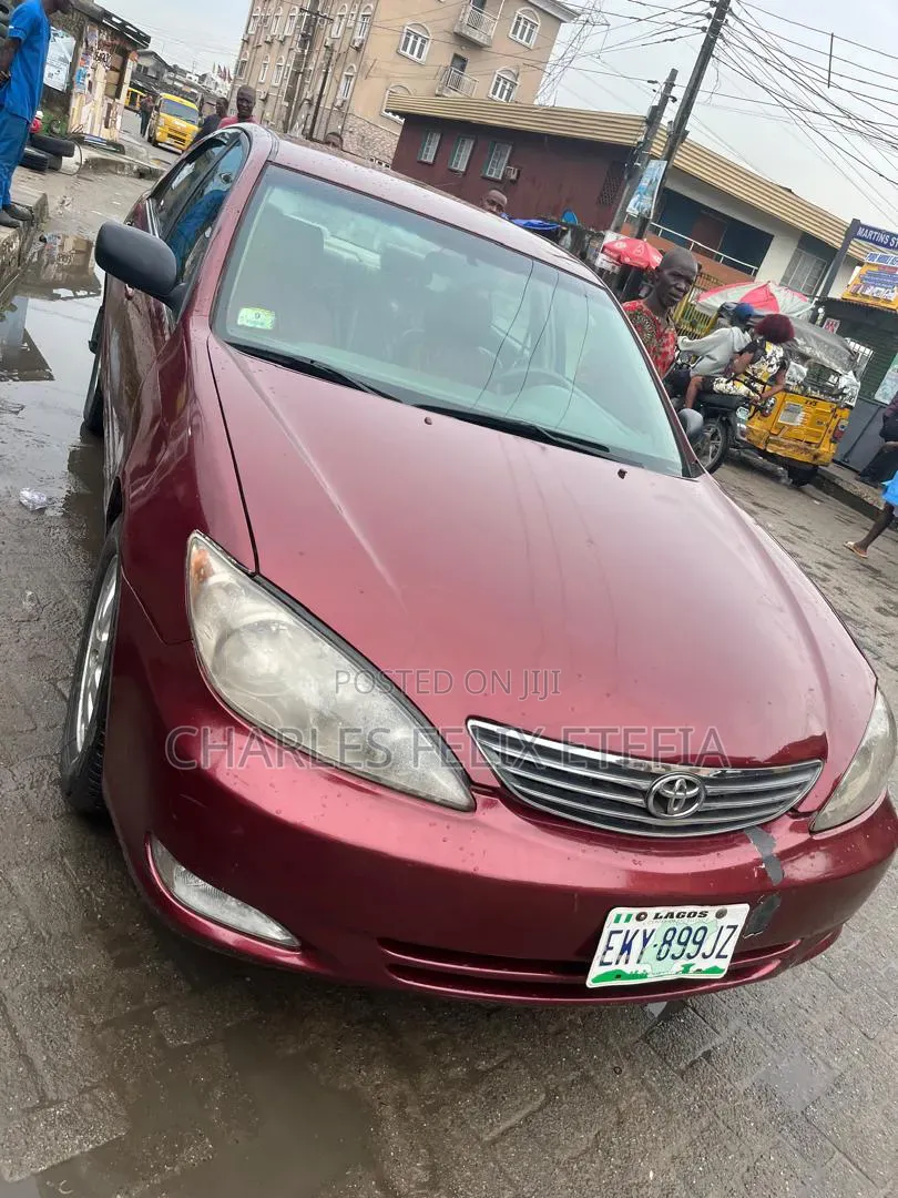Toyota Camry 2006 Red