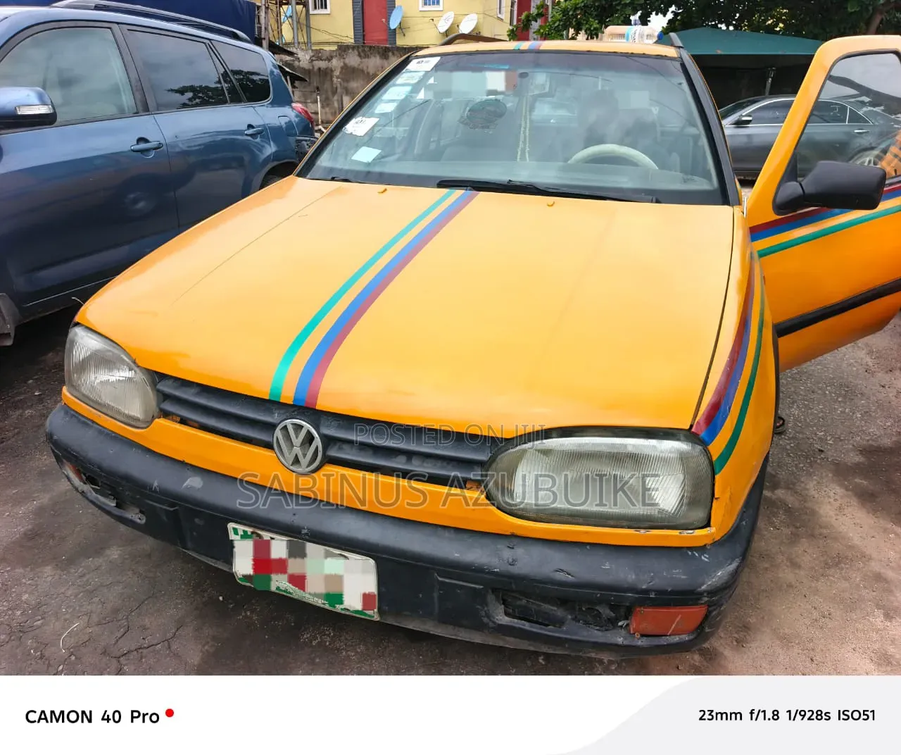 Volkswagen Golf 2003 Yellow