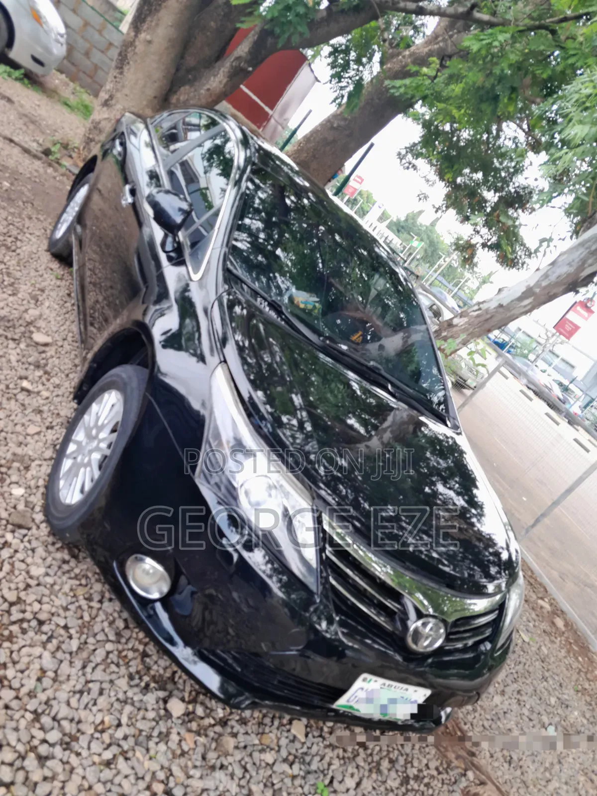 Toyota Avensis 2013 Black