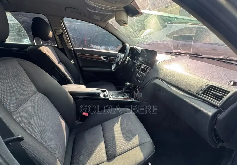 Mercedes-Benz C200 2008 Gray