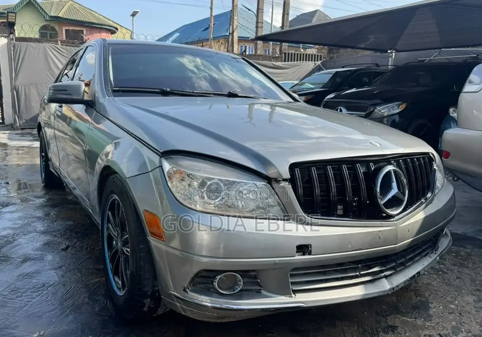 Mercedes-Benz C200 2008 Gray