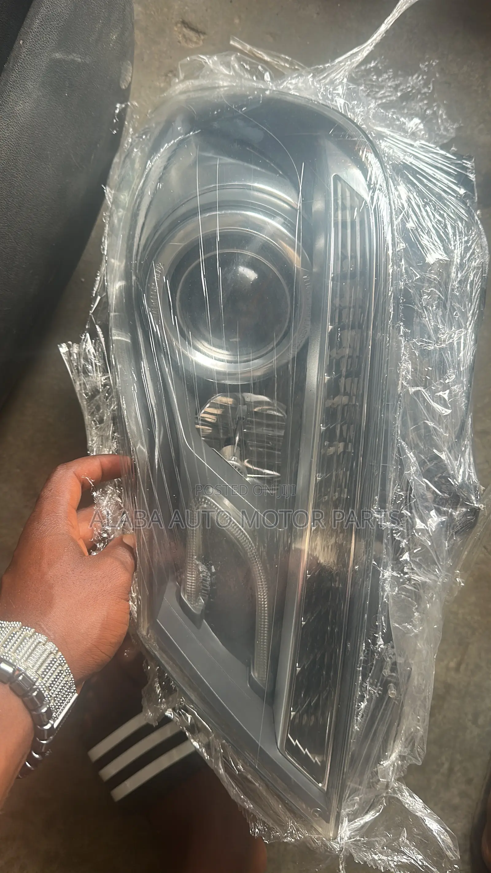 Mercedes Benz Full Light 204 013 All Kinds of Body Parts