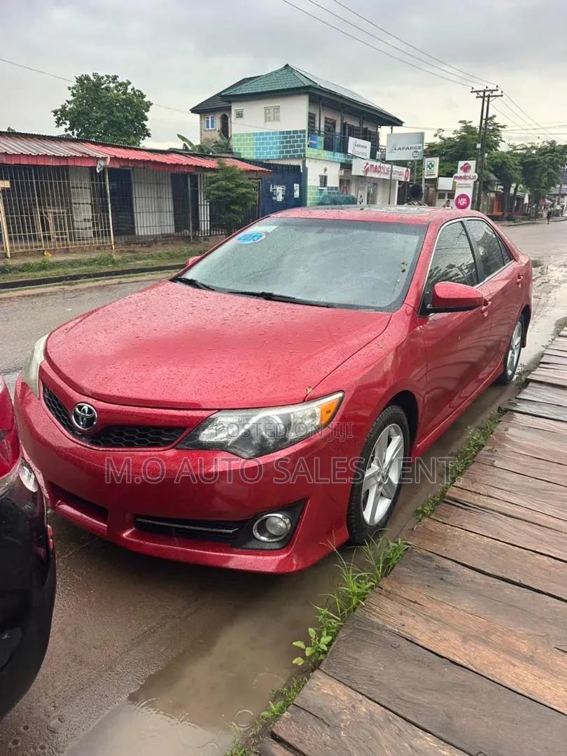 Toyota Camry 2013 Red