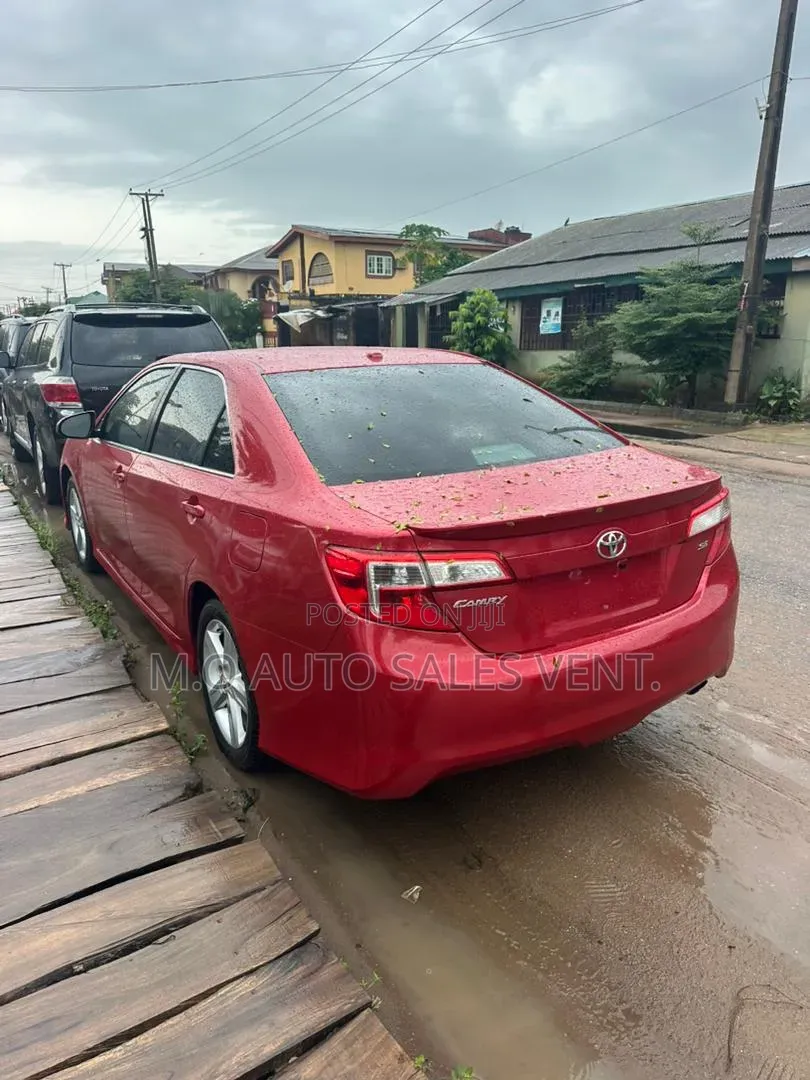 Toyota Camry 2013 Red