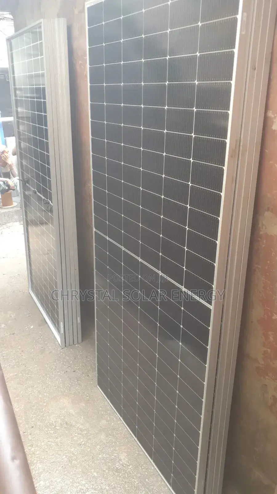 600watts Jinko by-Facial Solar Panel, 156cells, 580watts Max Pv Rating
