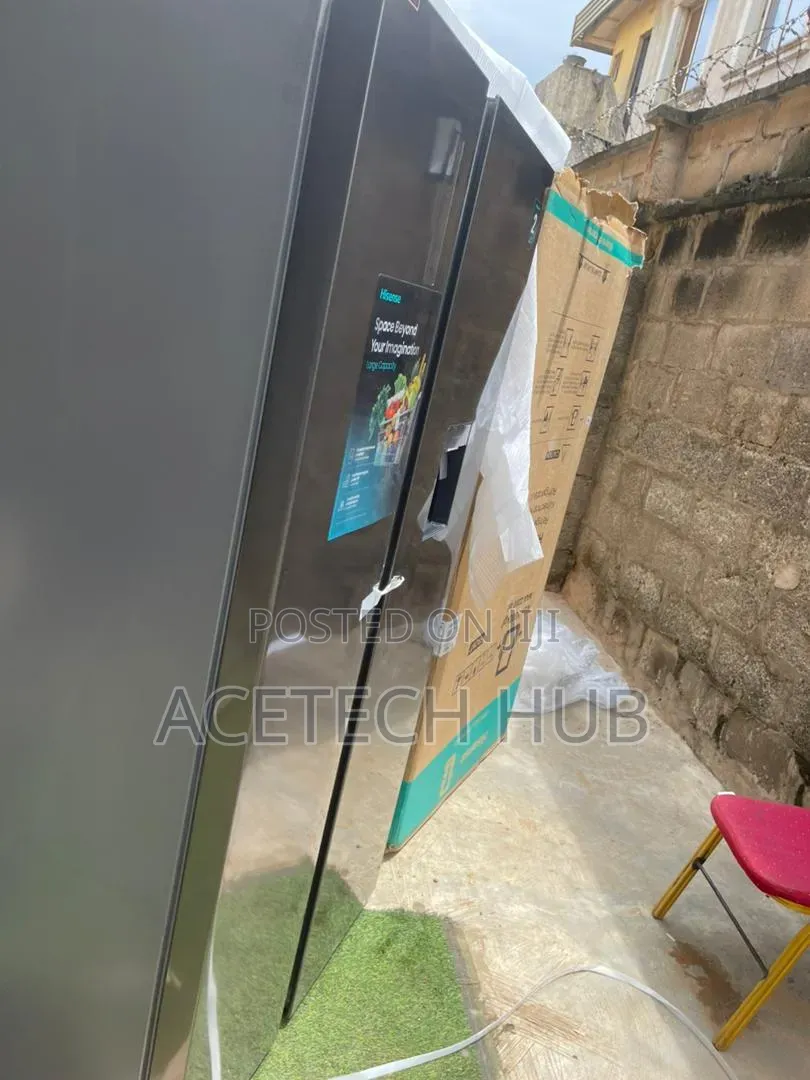 Hisense Refrigerator With Efficient Cooling System