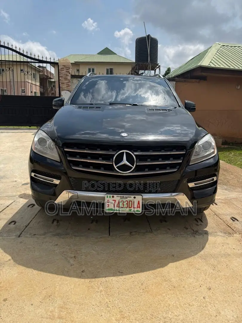 Mercedes-Benz M Class ML350 4MATIC 4dr SUV AWD (3.5L 6cyl 7A) 2014 Black