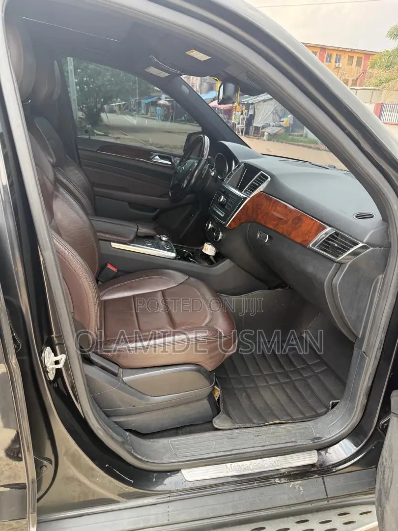 Mercedes-Benz M Class ML350 4MATIC 4dr SUV AWD (3.5L 6cyl 7A) 2014 Black