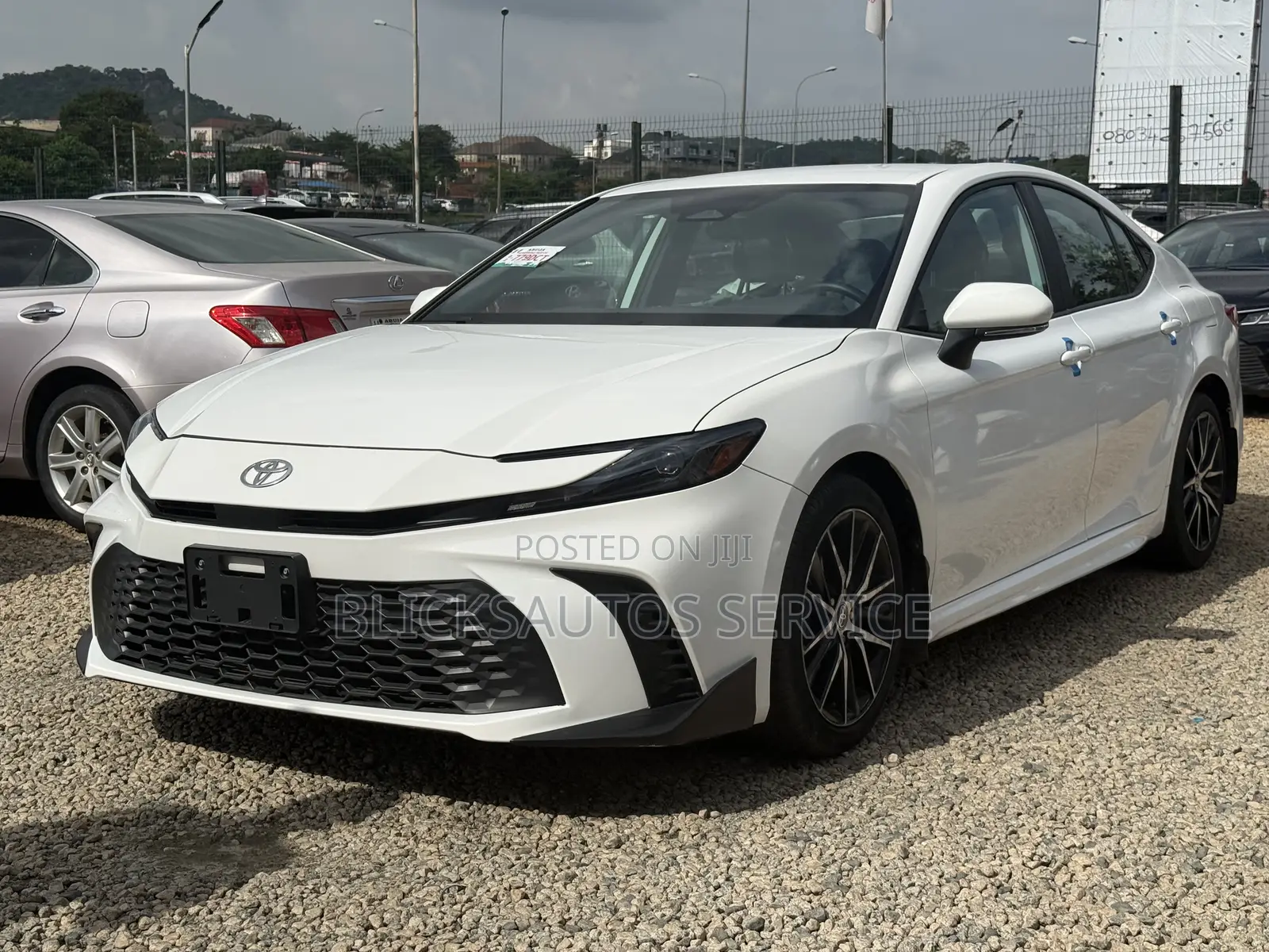New Toyota Camry SE 2026 White