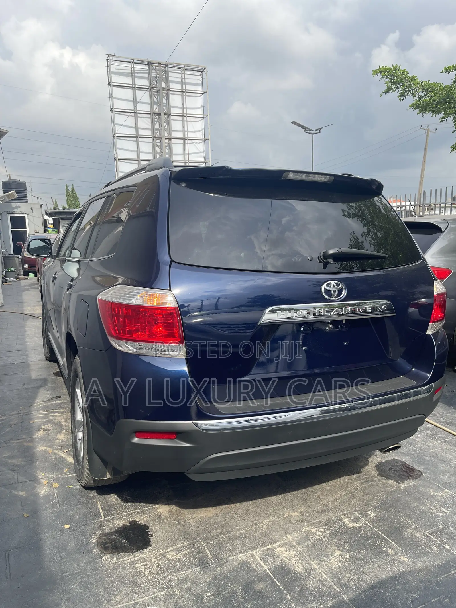 Toyota Highlander SE 3.5L 2WD 2013 Blue