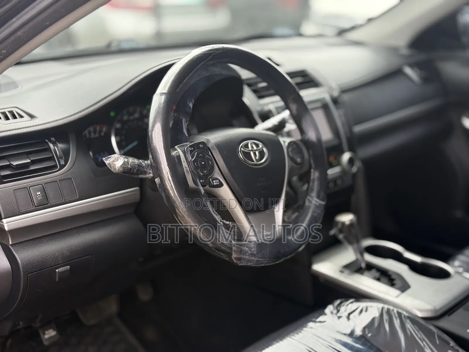 Toyota Camry SE 4dr Sedan (2.5L 4cyl 6A) 2013 Black