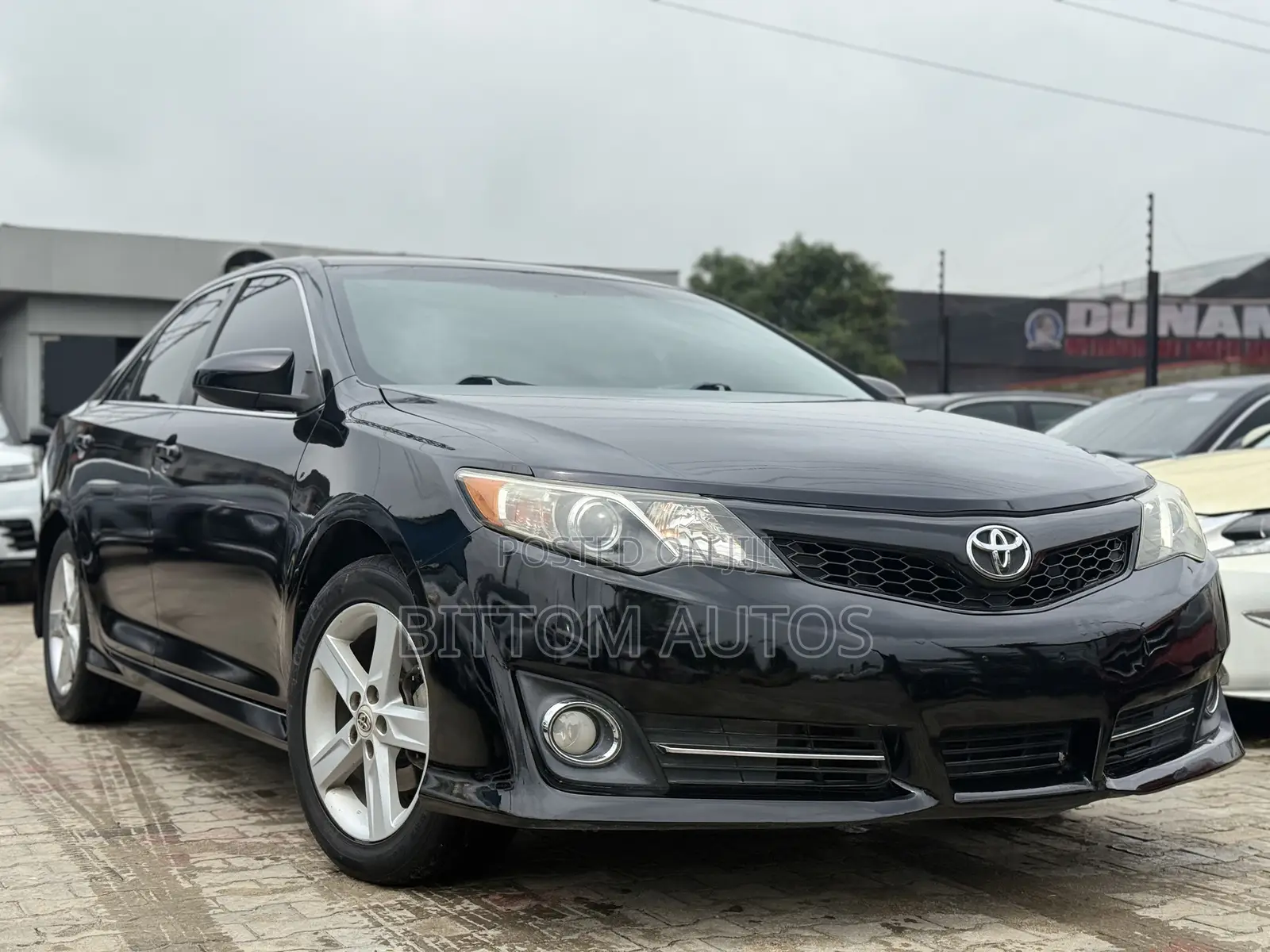 Toyota Camry SE 4dr Sedan (2.5L 4cyl 6A) 2013 Black