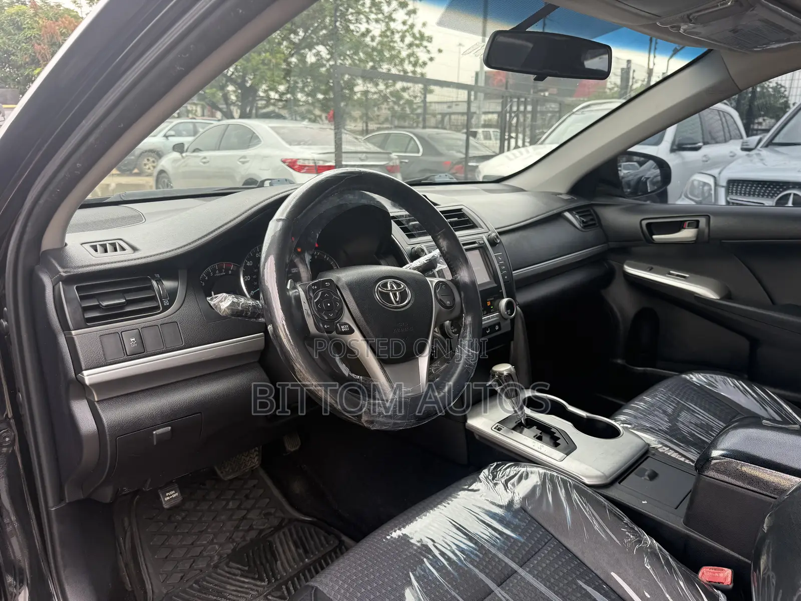 Toyota Camry SE 4dr Sedan (2.5L 4cyl 6A) 2013 Black