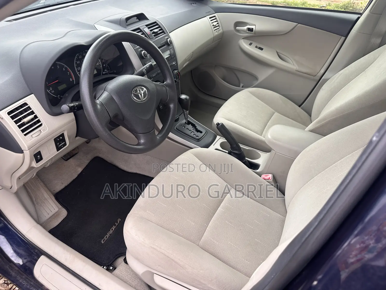 Toyota Corolla LE 4dr Sedan (1.8L 4cyl 4A) 2013 Blue