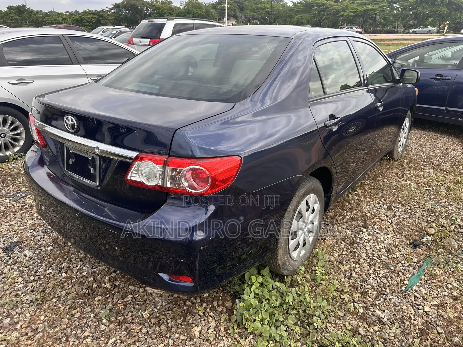 Toyota Corolla LE 4dr Sedan (1.8L 4cyl 4A) 2013 Blue
