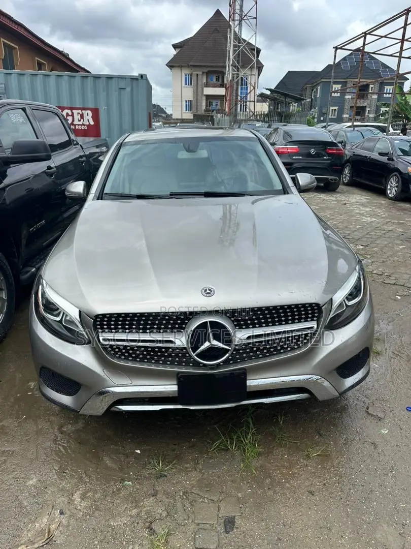 Mercedes-Benz GLC-Class 2019 Gold
