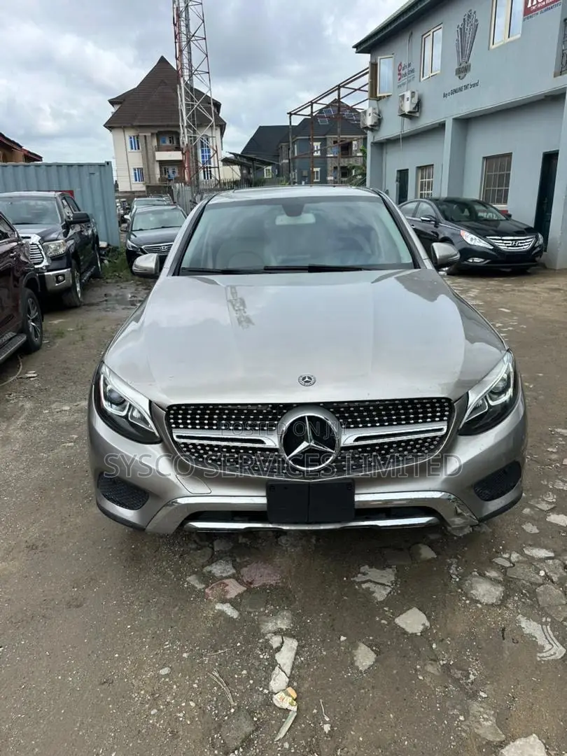 Mercedes-Benz GLC-Class 2019 Gold