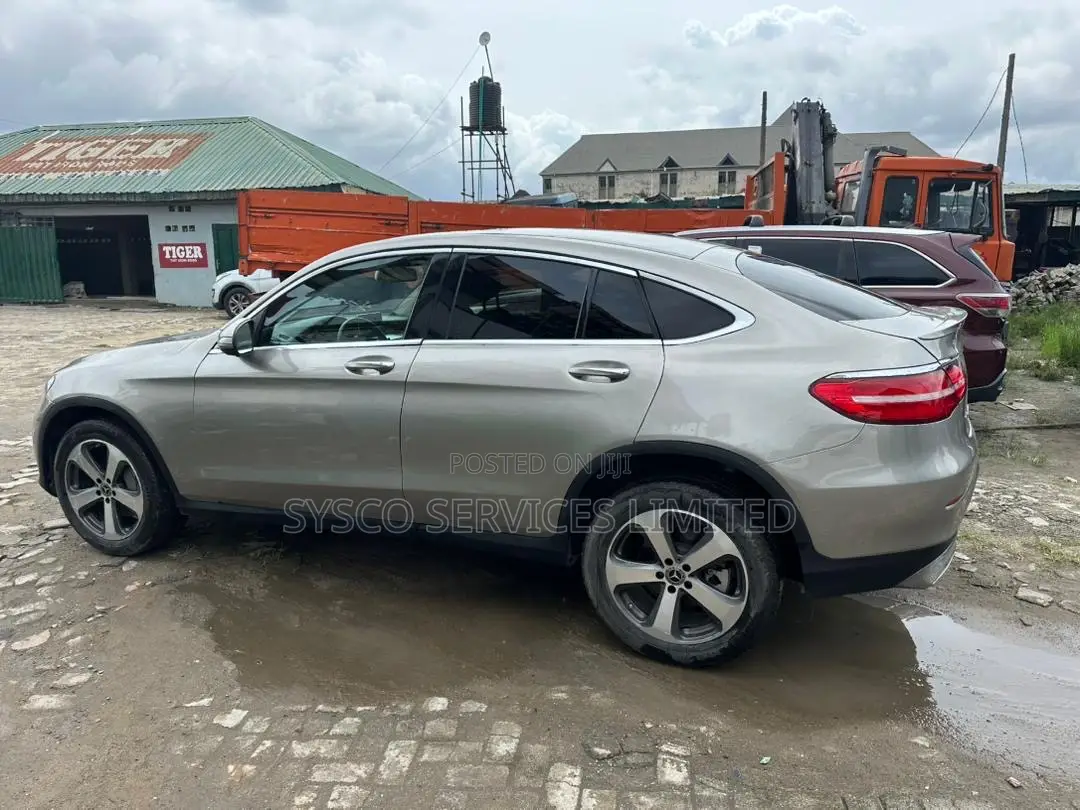 Mercedes-Benz GLC-Class 2019 Gold