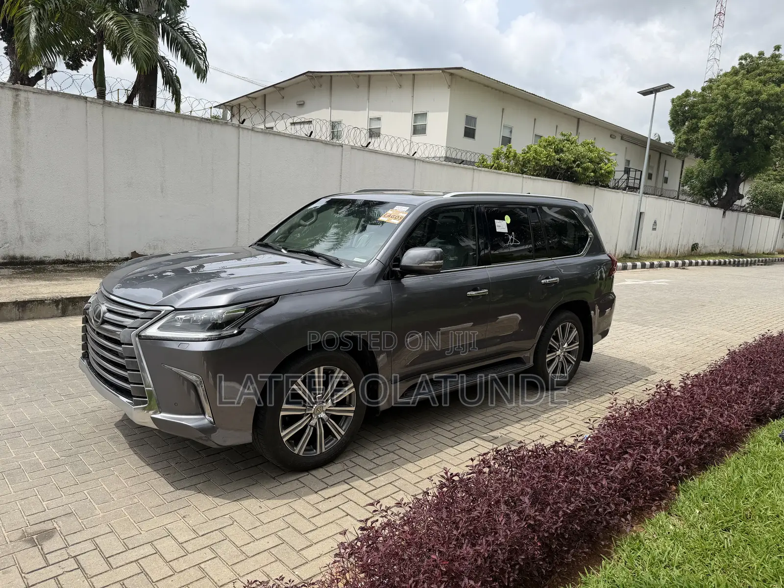 Lexus LX 570 AWD 2017 Black