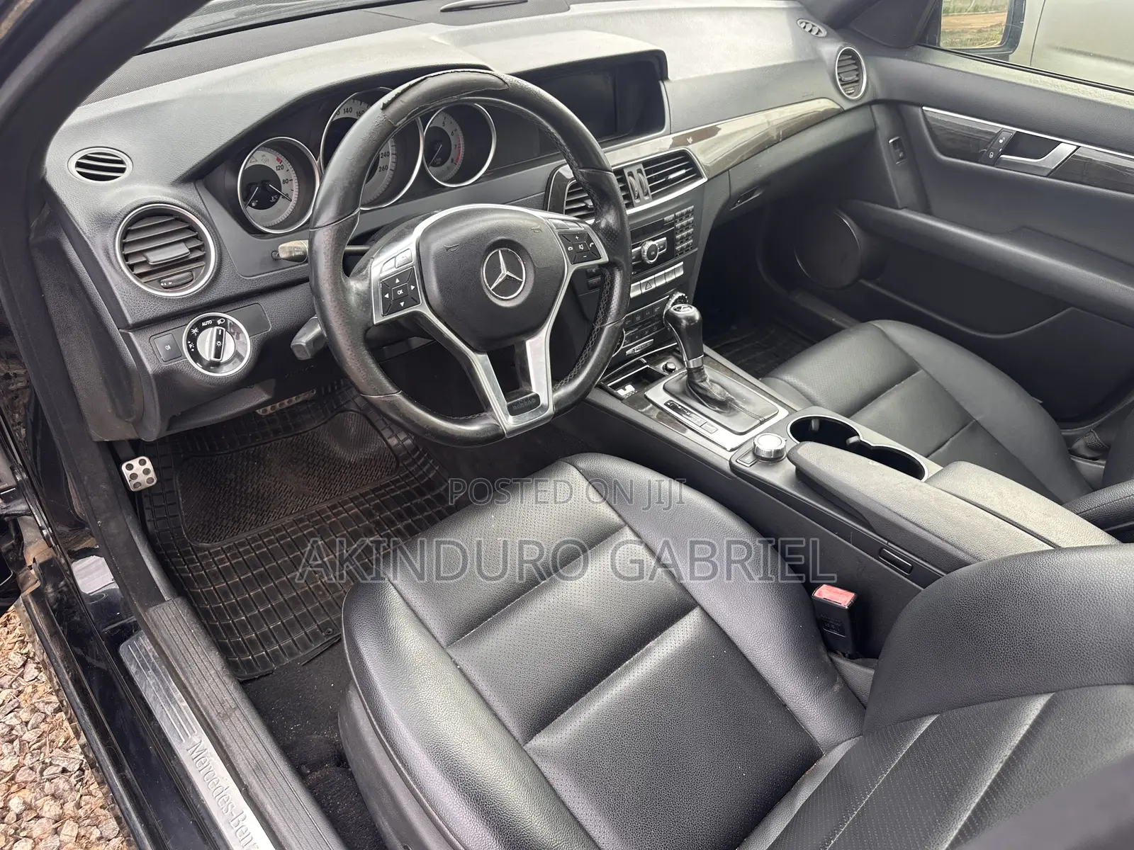 Mercedes-Benz C300 2012 Black