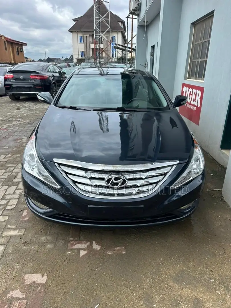 Hyundai Sonata Limited Sedan FWD (2.4L 4cyl 6A) 2012 Blue