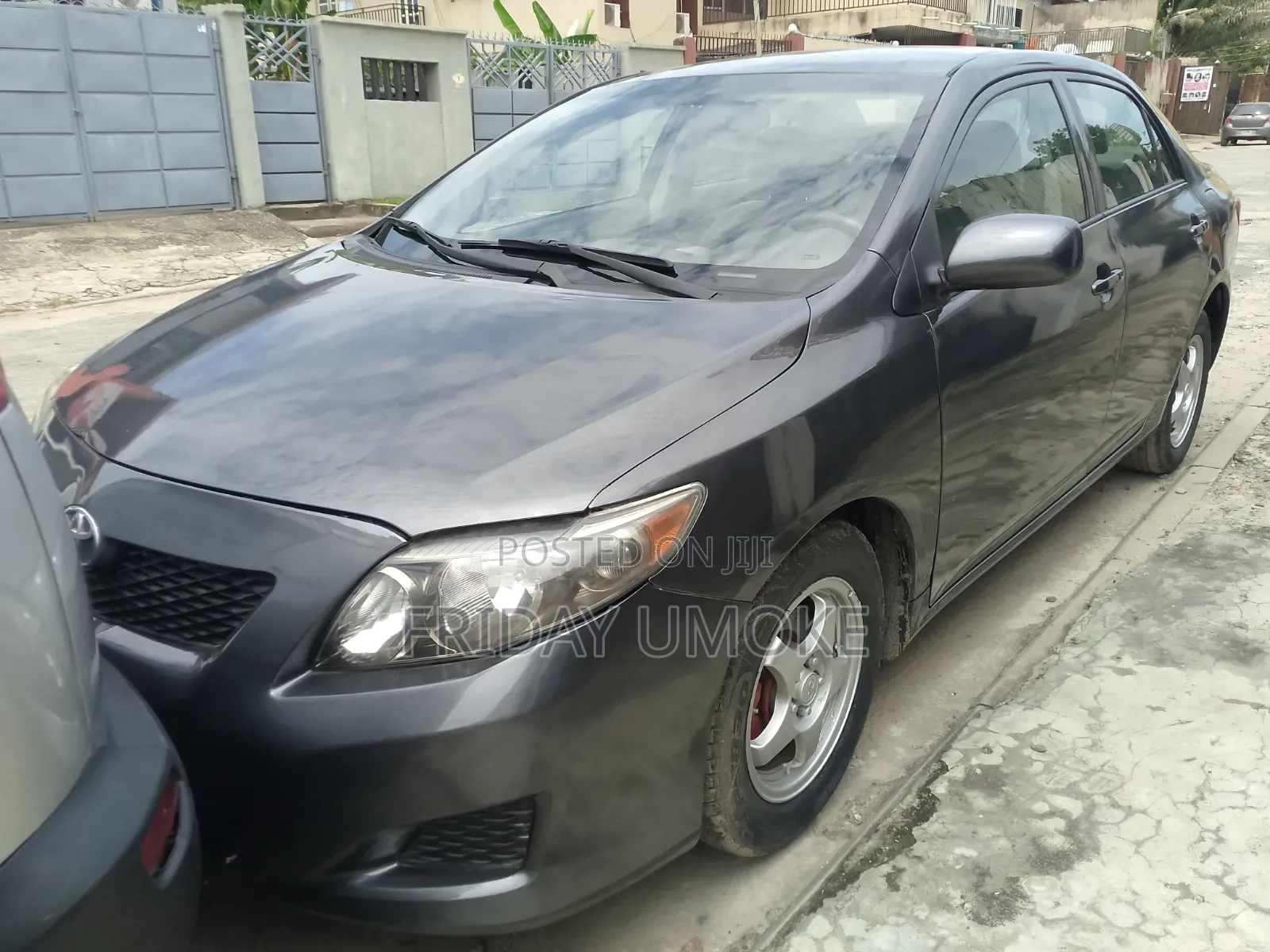 Toyota Corolla LE 4dr Sedan (1.8L 4 cyl 4A) 2009 Gray