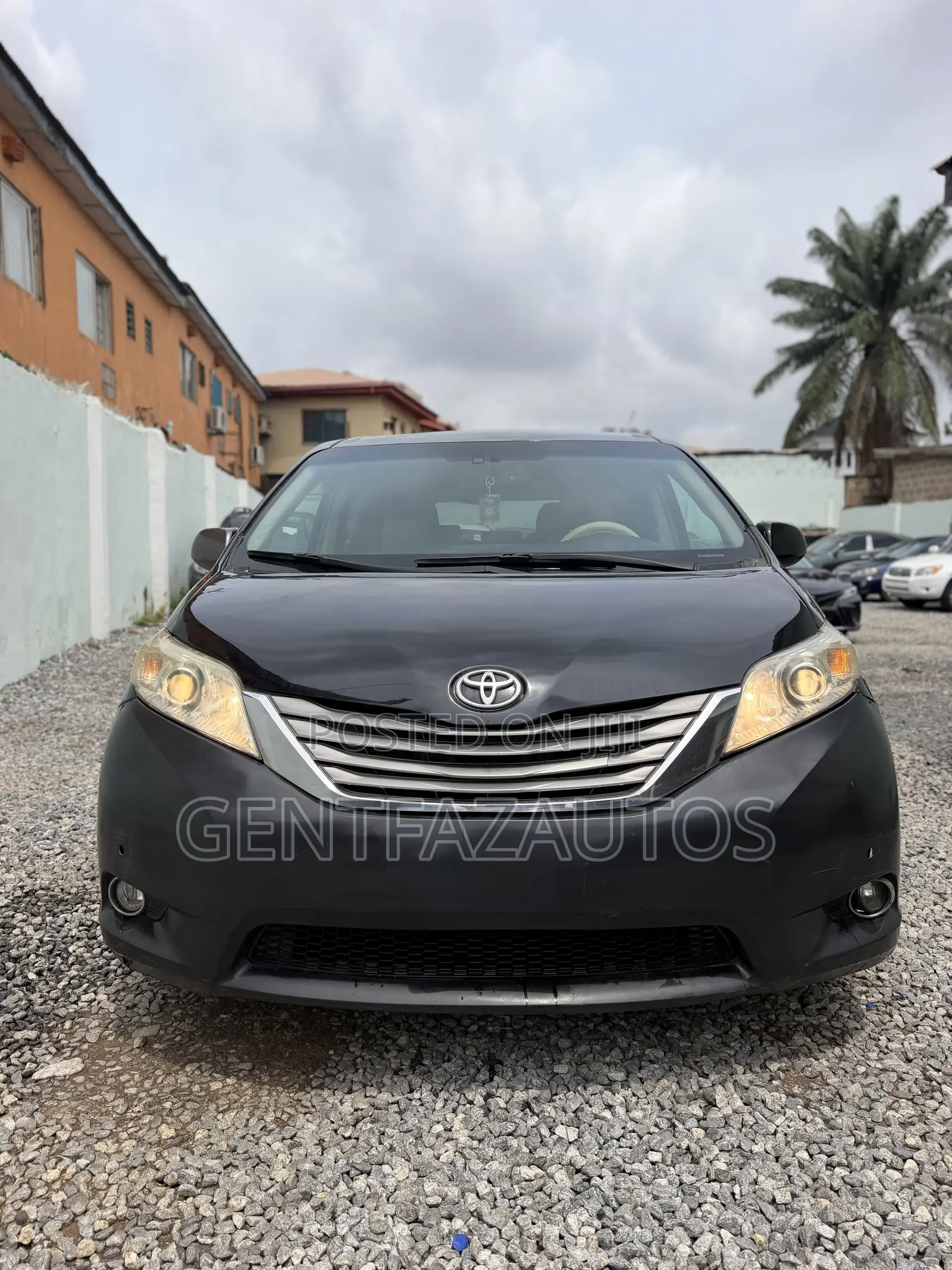 Toyota Sienna XLE 7 Passenger 2011 Black
