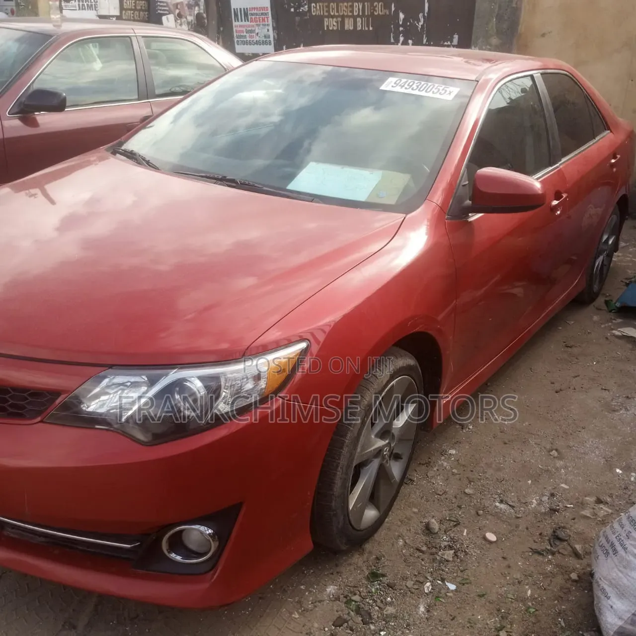 Toyota Camry SE 4dr Sedan (2.5L 4cyl 6A) 2013 Red