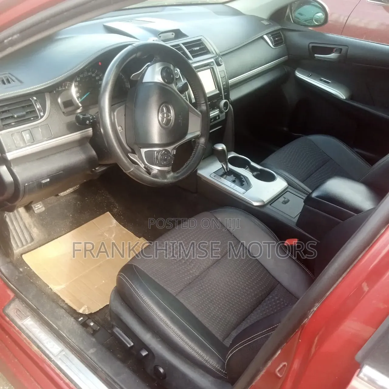 Toyota Camry SE 4dr Sedan (2.5L 4cyl 6A) 2013 Red