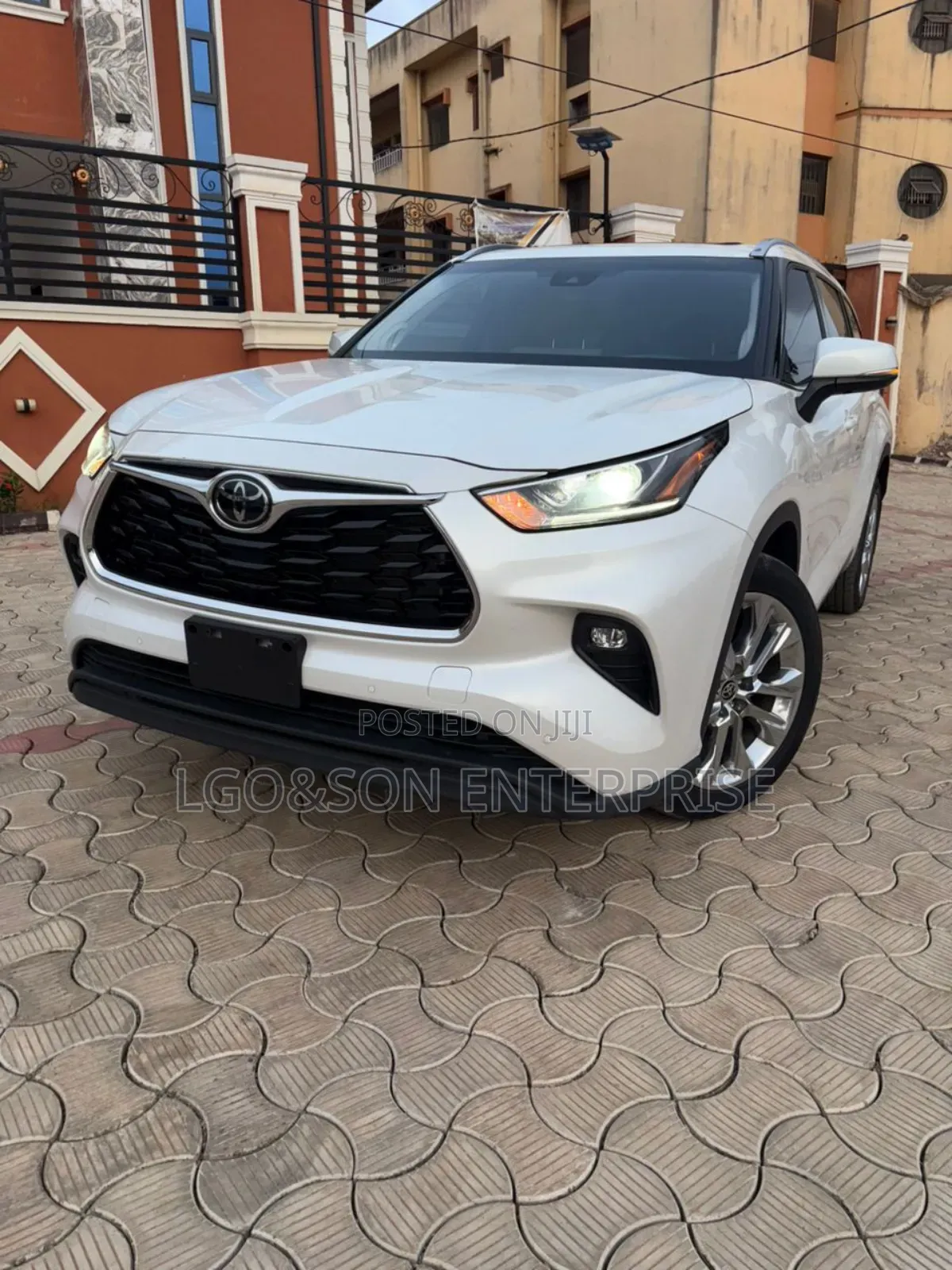 Toyota Highlander Limited AWD 2024 White
