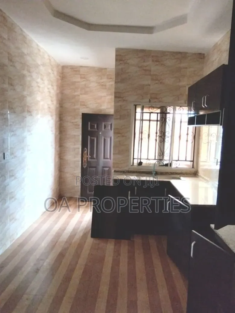 3bdrm Block of Flats in Ibadan for rent