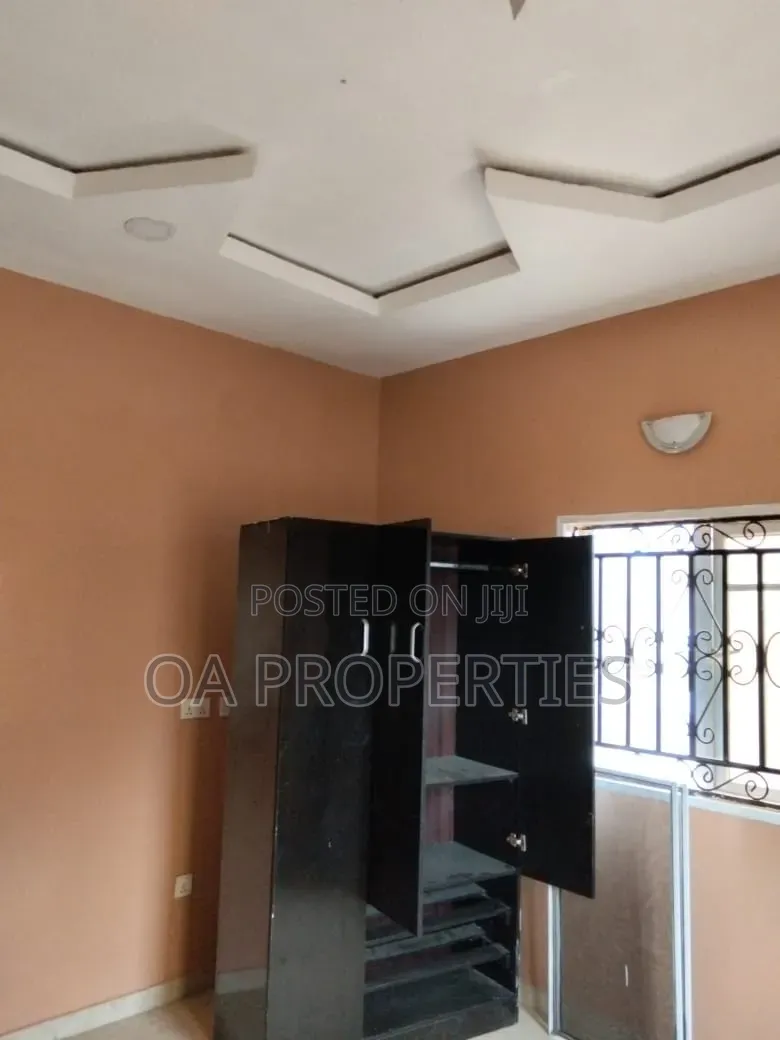 3bdrm Block of Flats in Ibadan for rent