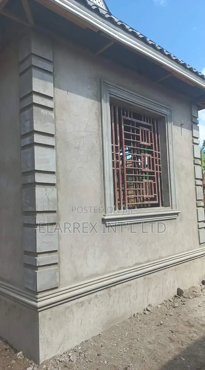 Artwork and Window Wood Installer