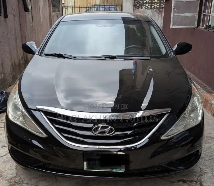 Hyundai Sonata 2011 Black