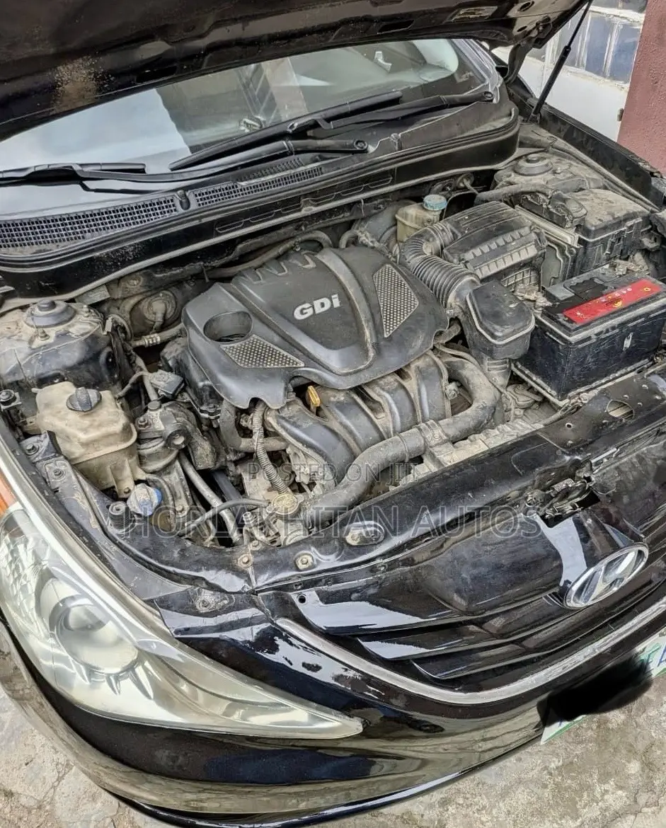 Hyundai Sonata 2011 Black