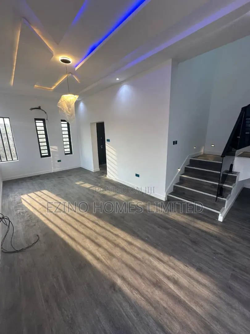 4bdrm Duplex in Royal Estate, Lekki Expressway for sale